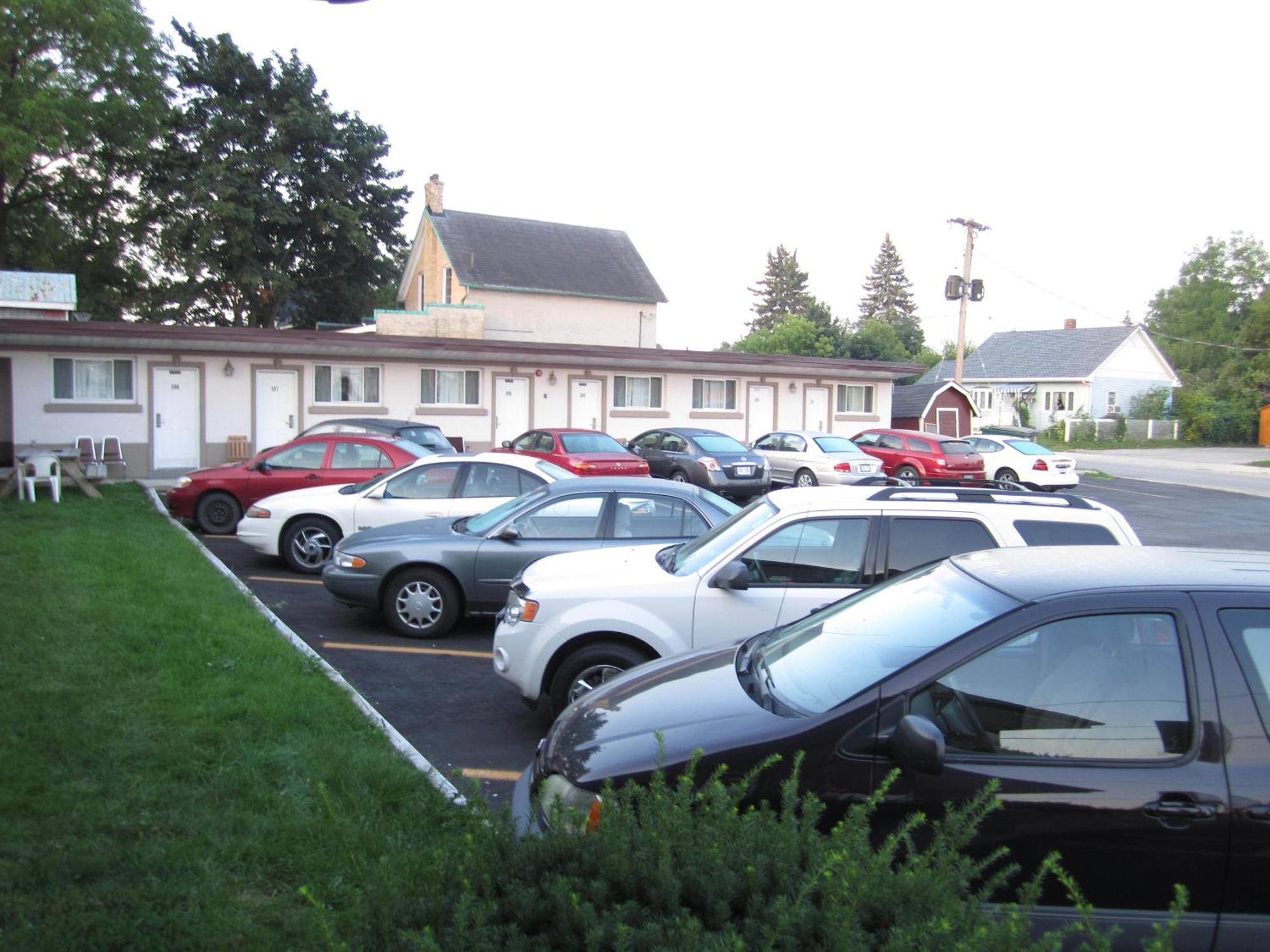 Hanover Canadiana Motel المظهر الخارجي الصورة